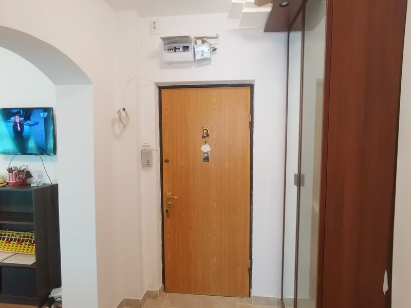 Rahova, Ispirescu, proprietar vand ap. 2 camere renovat, utilat,